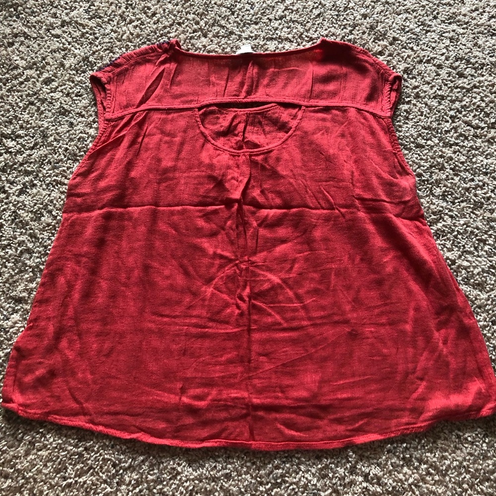 Embroidered top - Picture 2 of 4